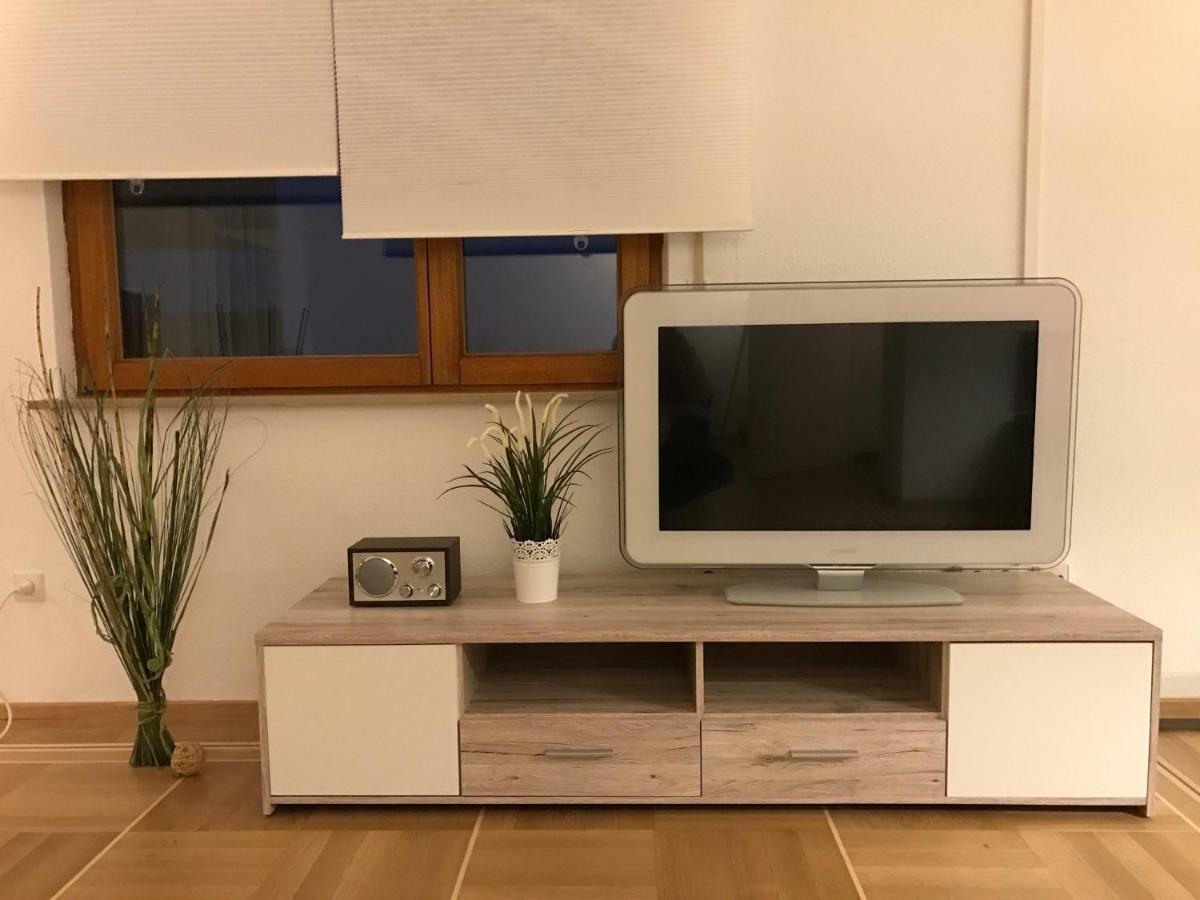 Ferienhaus Vier Jahreszeiten Bad Urach Bagian luar foto