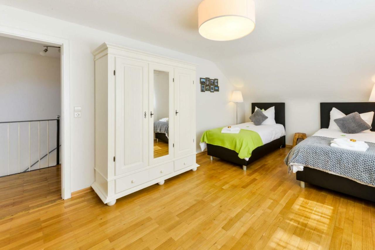 Ferienhaus Vier Jahreszeiten Bad Urach Bagian luar foto