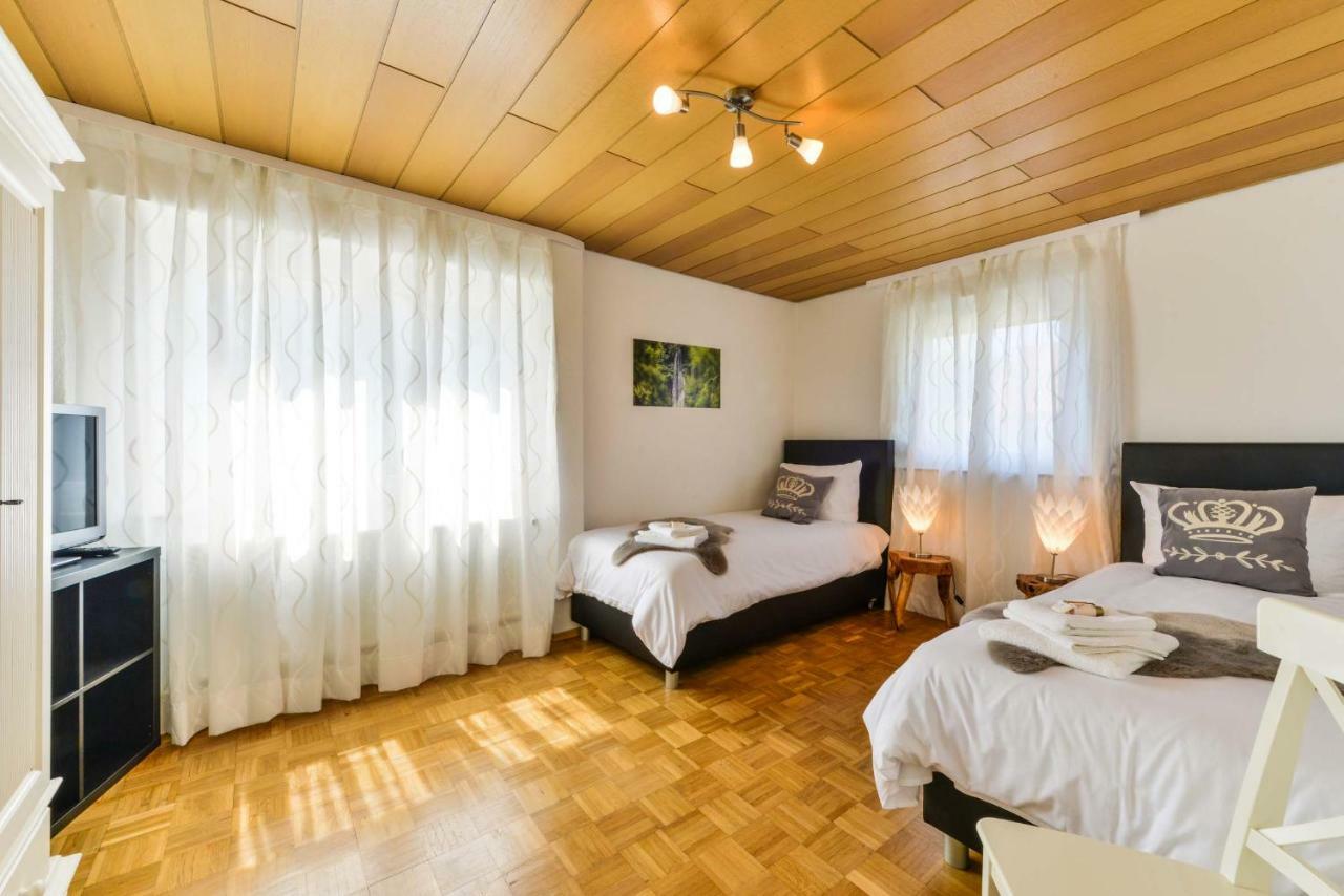 Ferienhaus Vier Jahreszeiten Bad Urach Bagian luar foto